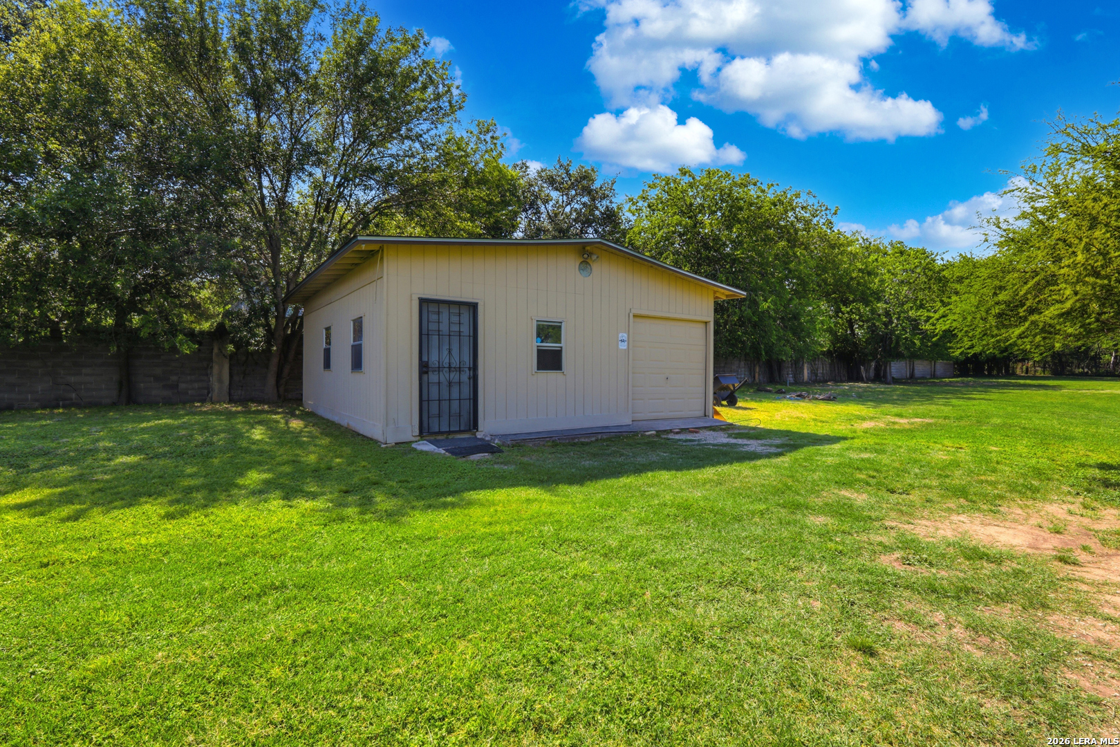 6211 LOCKHILL RD