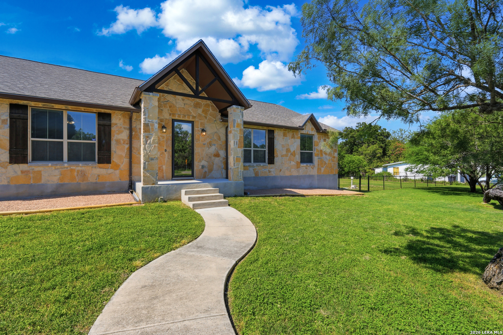 6211 LOCKHILL RD