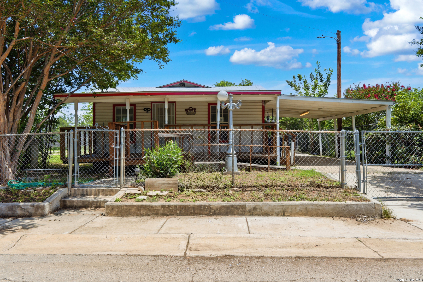 243 Durant