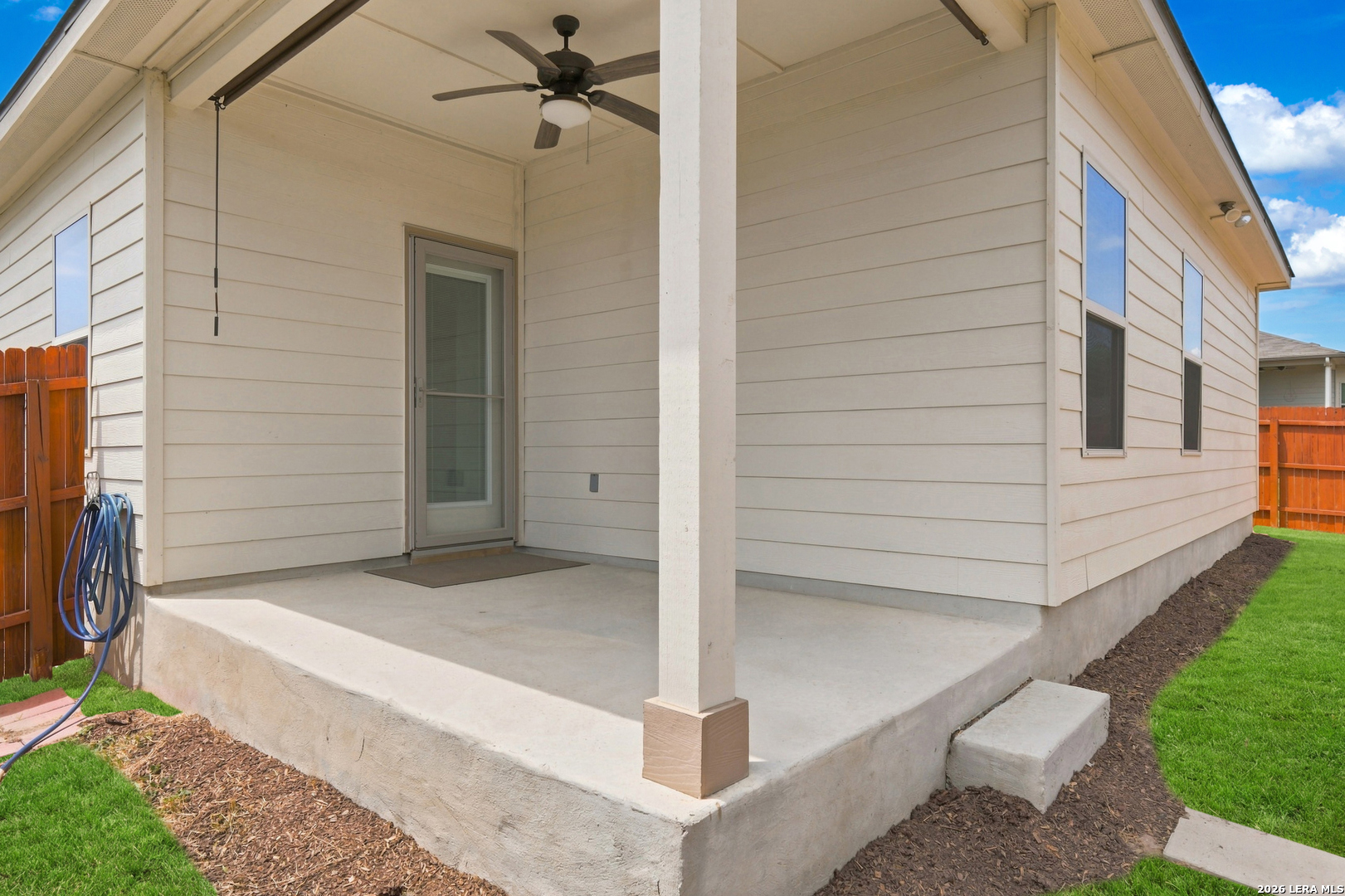 8306 BENDING WILLOW