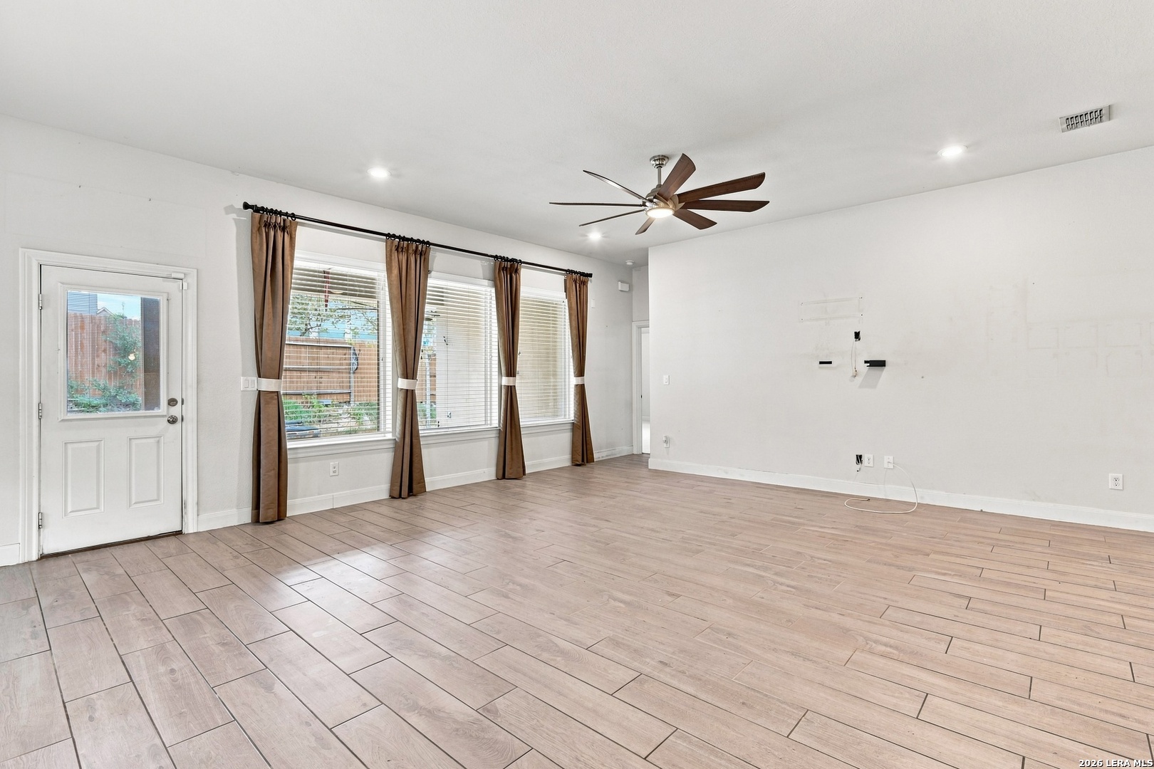 1527 Winans Pass