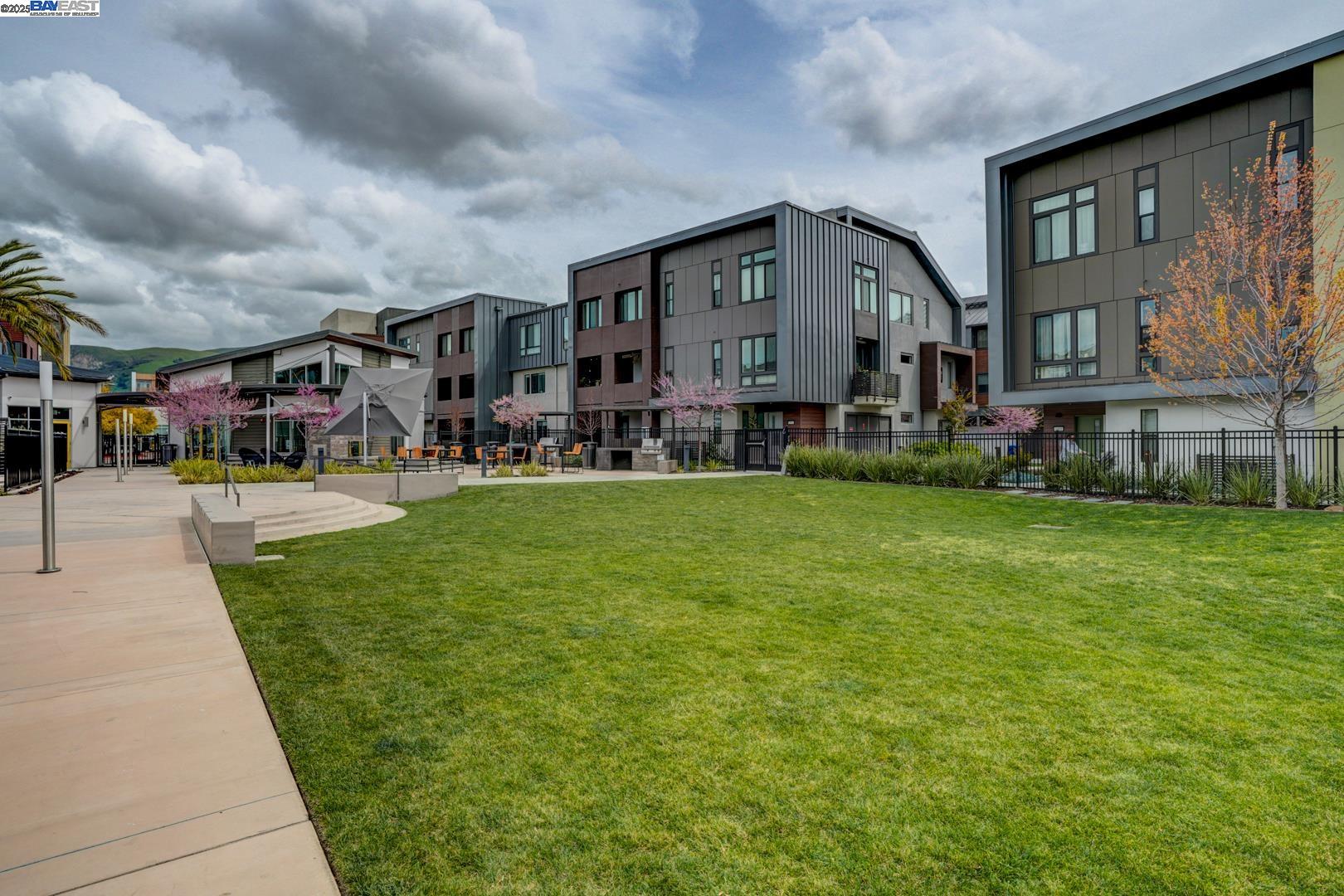 44938 Fremont Blvd Unit: 301