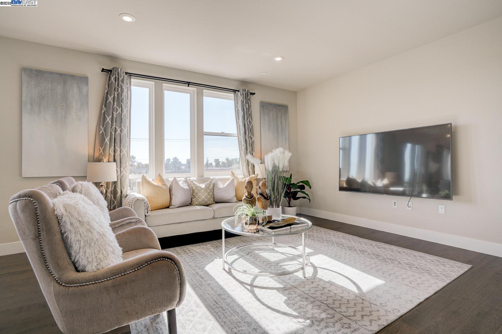 44938 Fremont Blvd Unit: 301