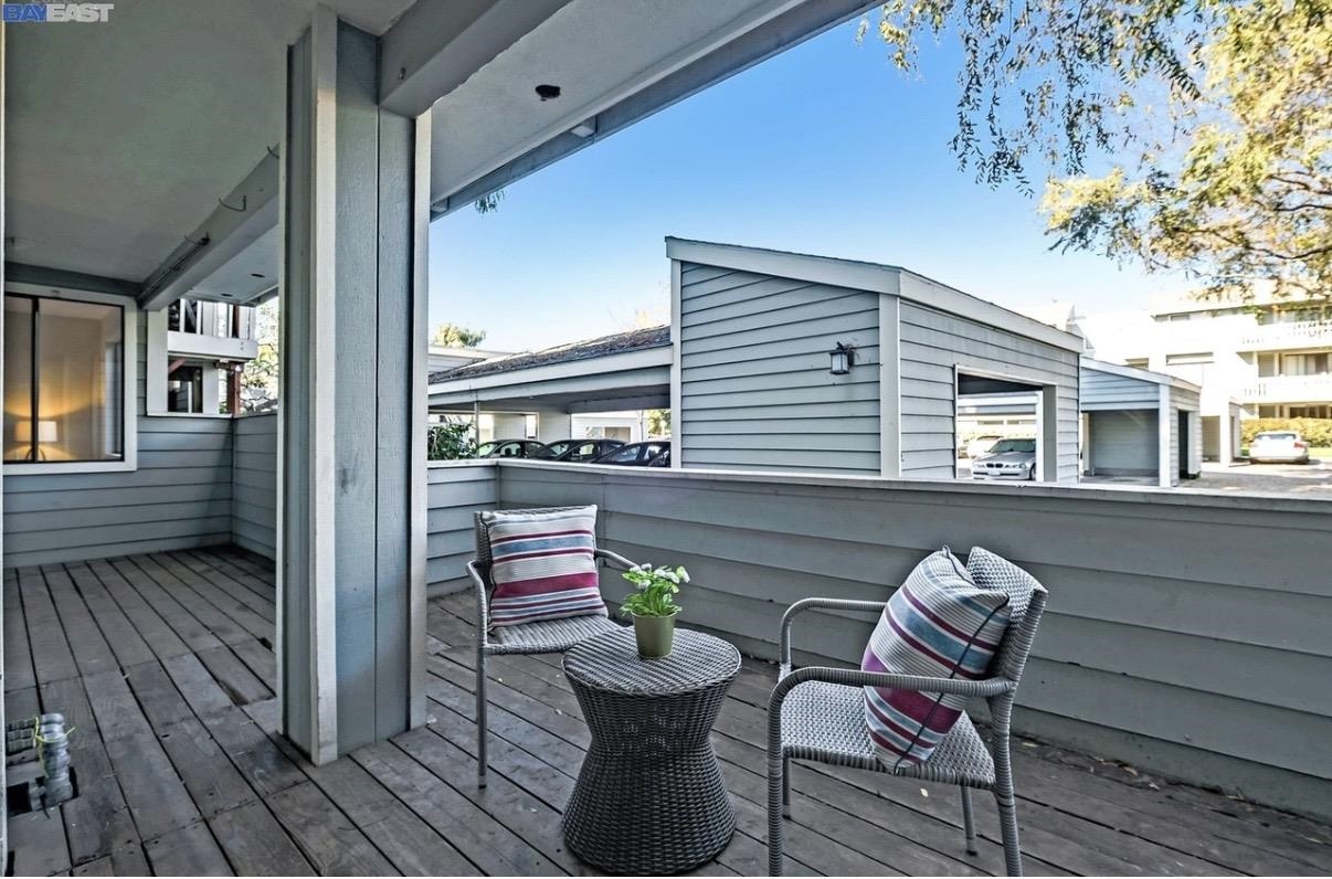 3550 Buttonwood Ter # 111