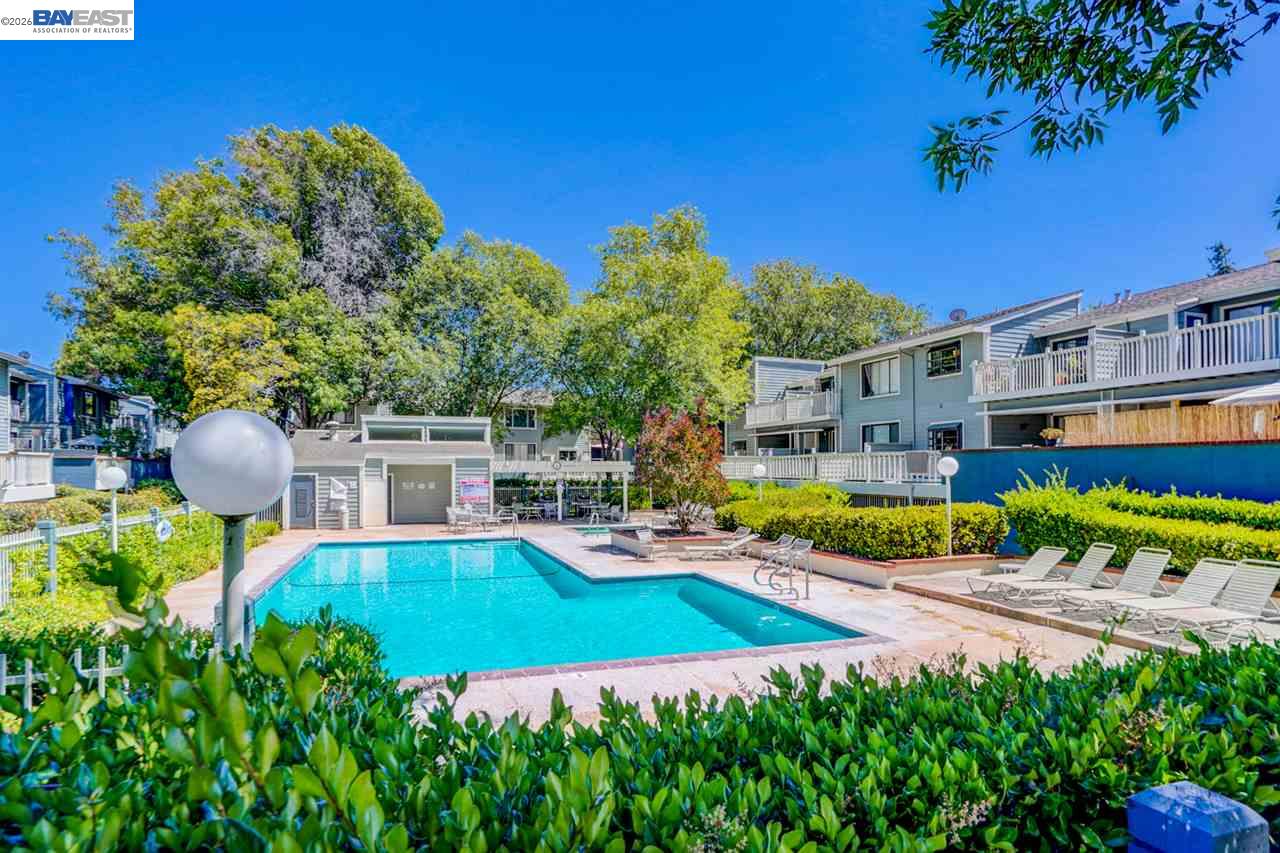 3550 Buttonwood Ter # 111