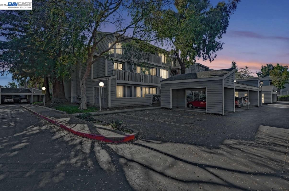 3550 Buttonwood Ter # 111