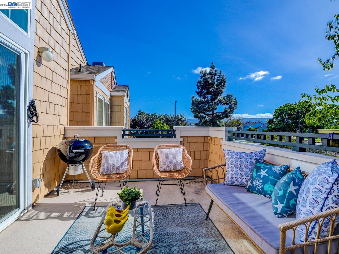112 Camerota Way
