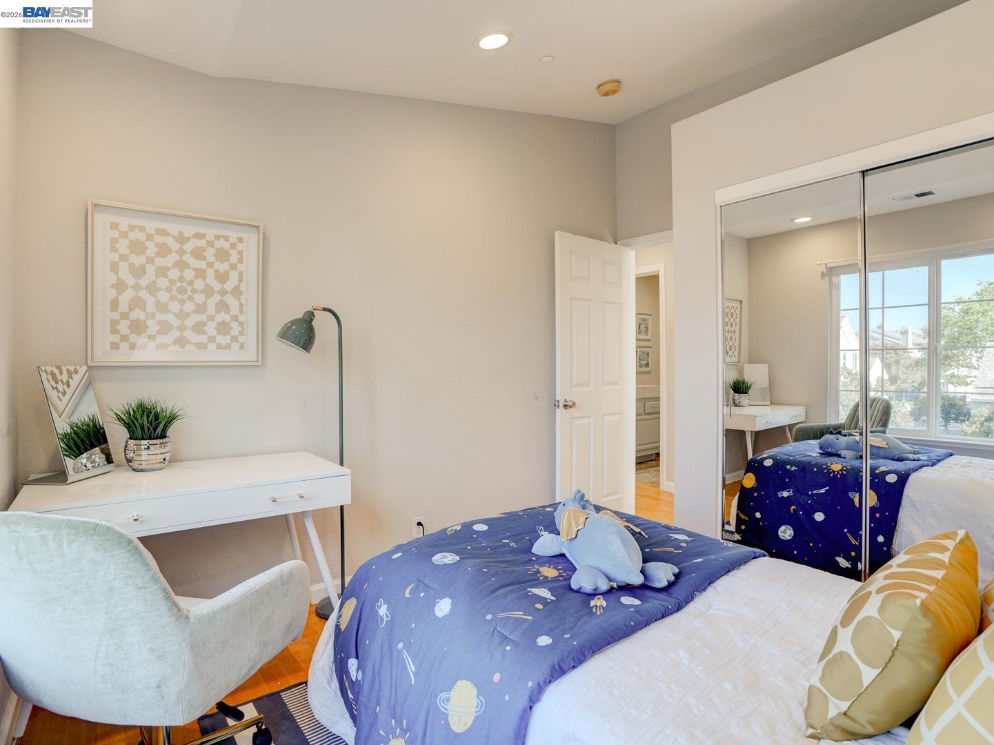 112 Camerota Way