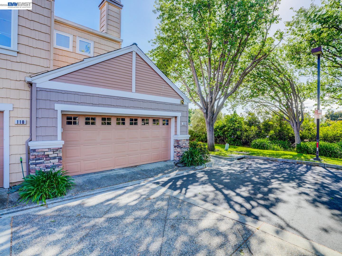 112 Camerota Way