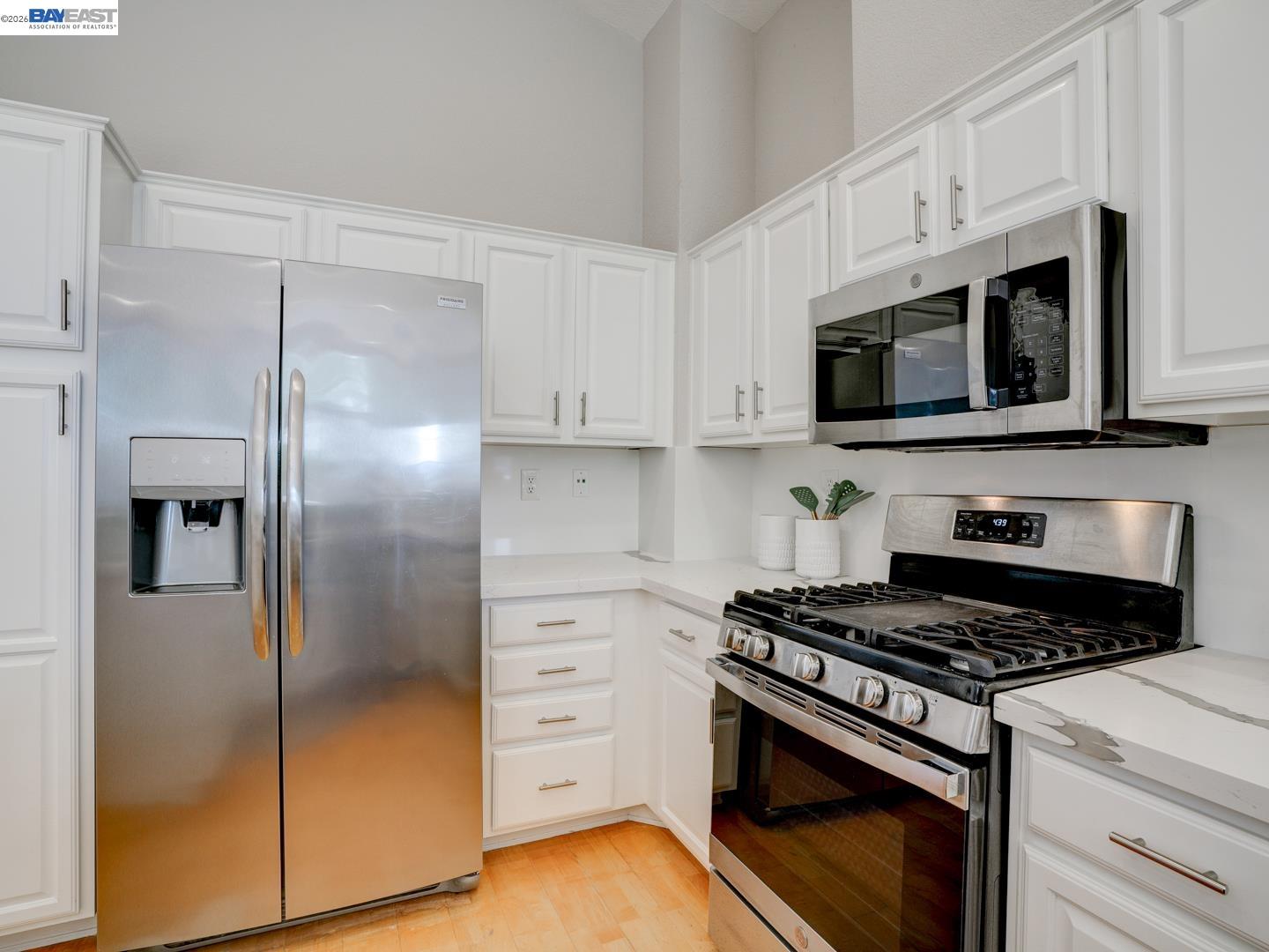 112 Camerota Way