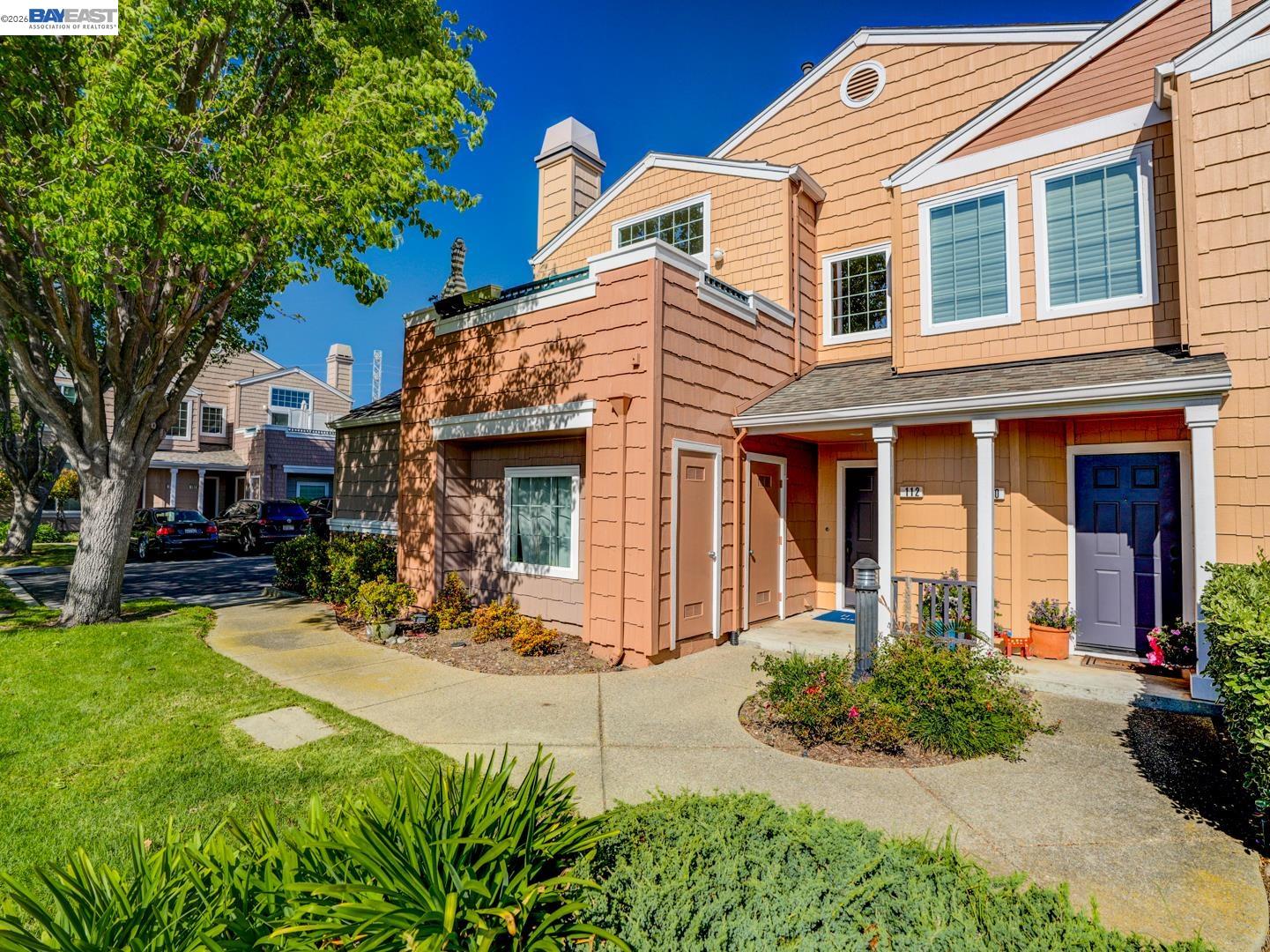 112 Camerota Way