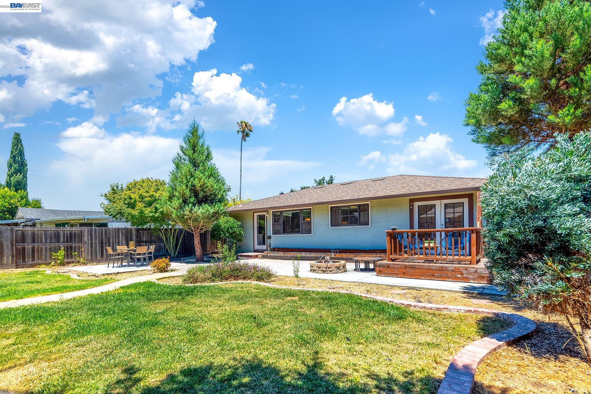 5405 Farina Ln