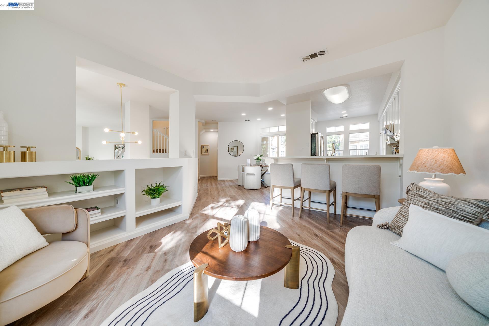 3541 Madison Common