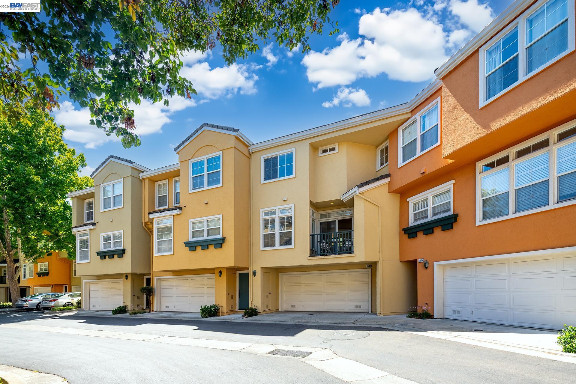 3541 Madison Common