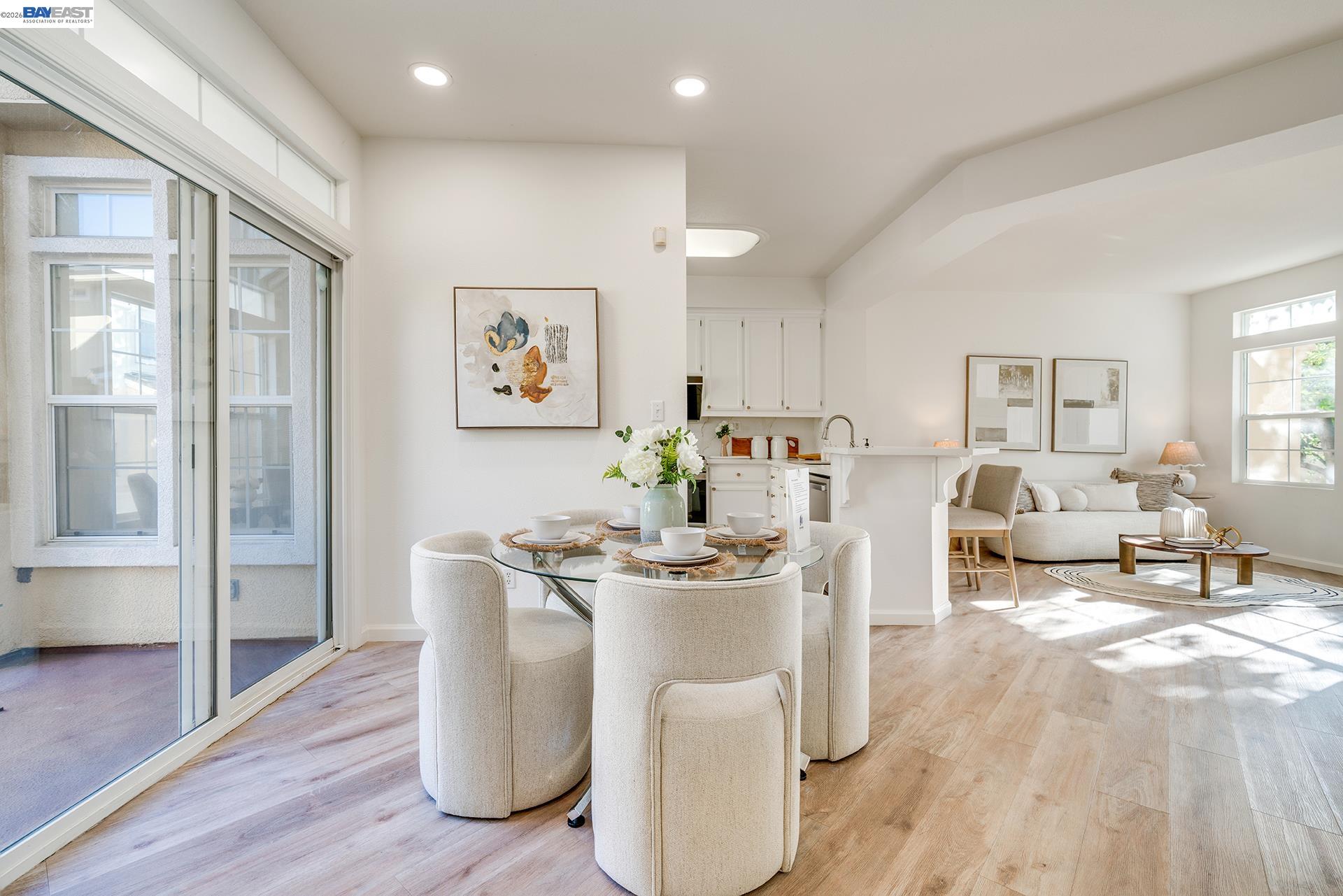 3541 Madison Common