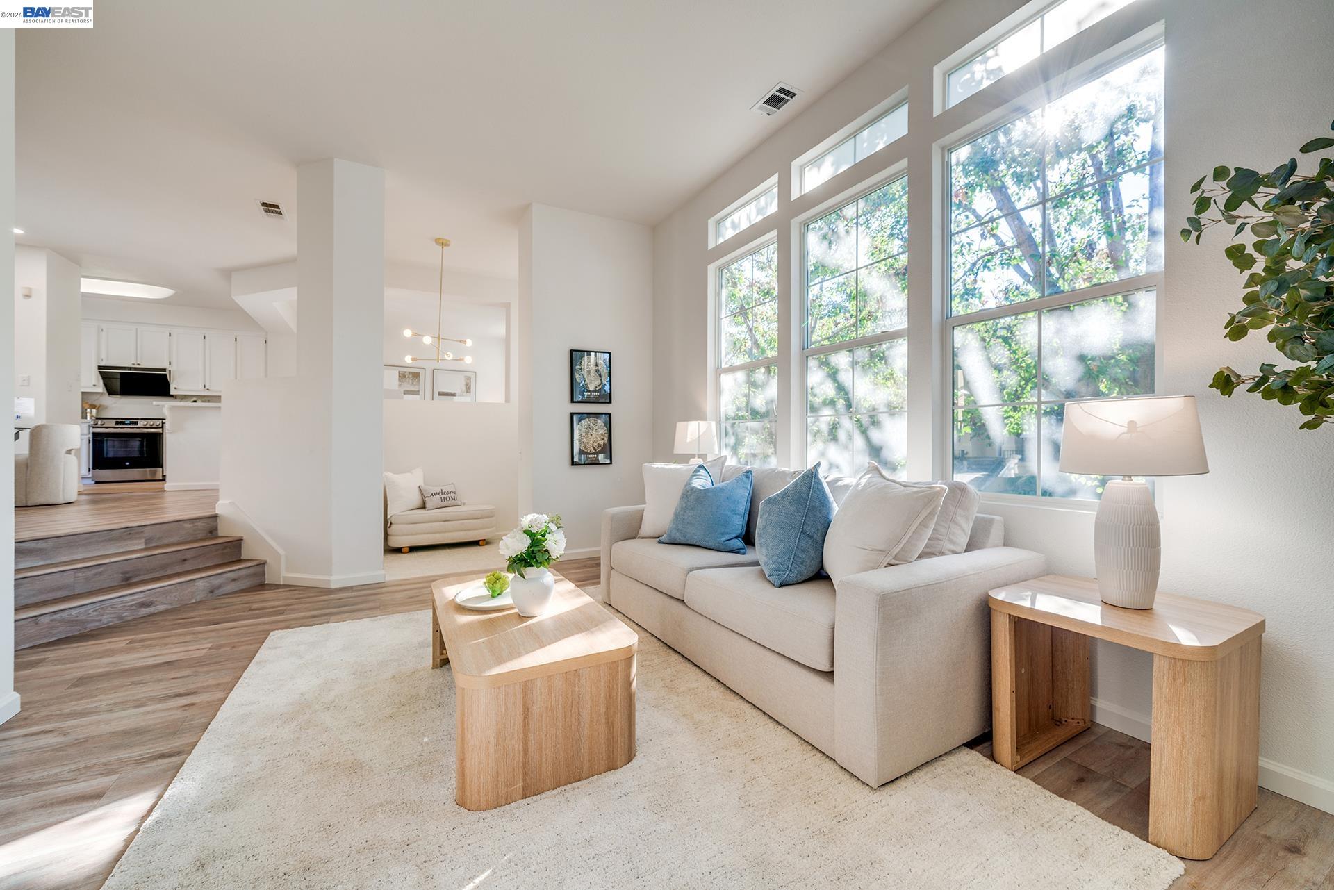 3541 Madison Common