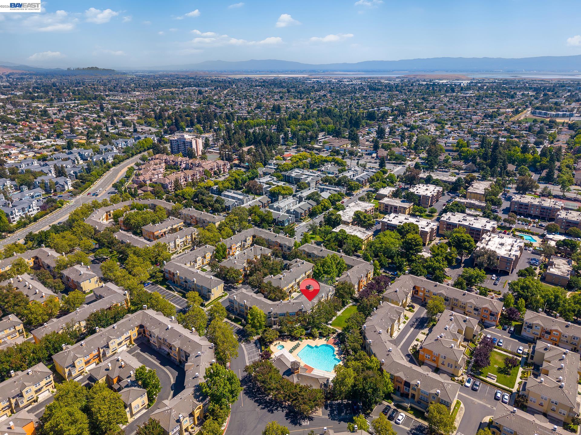 3541 Madison Common
