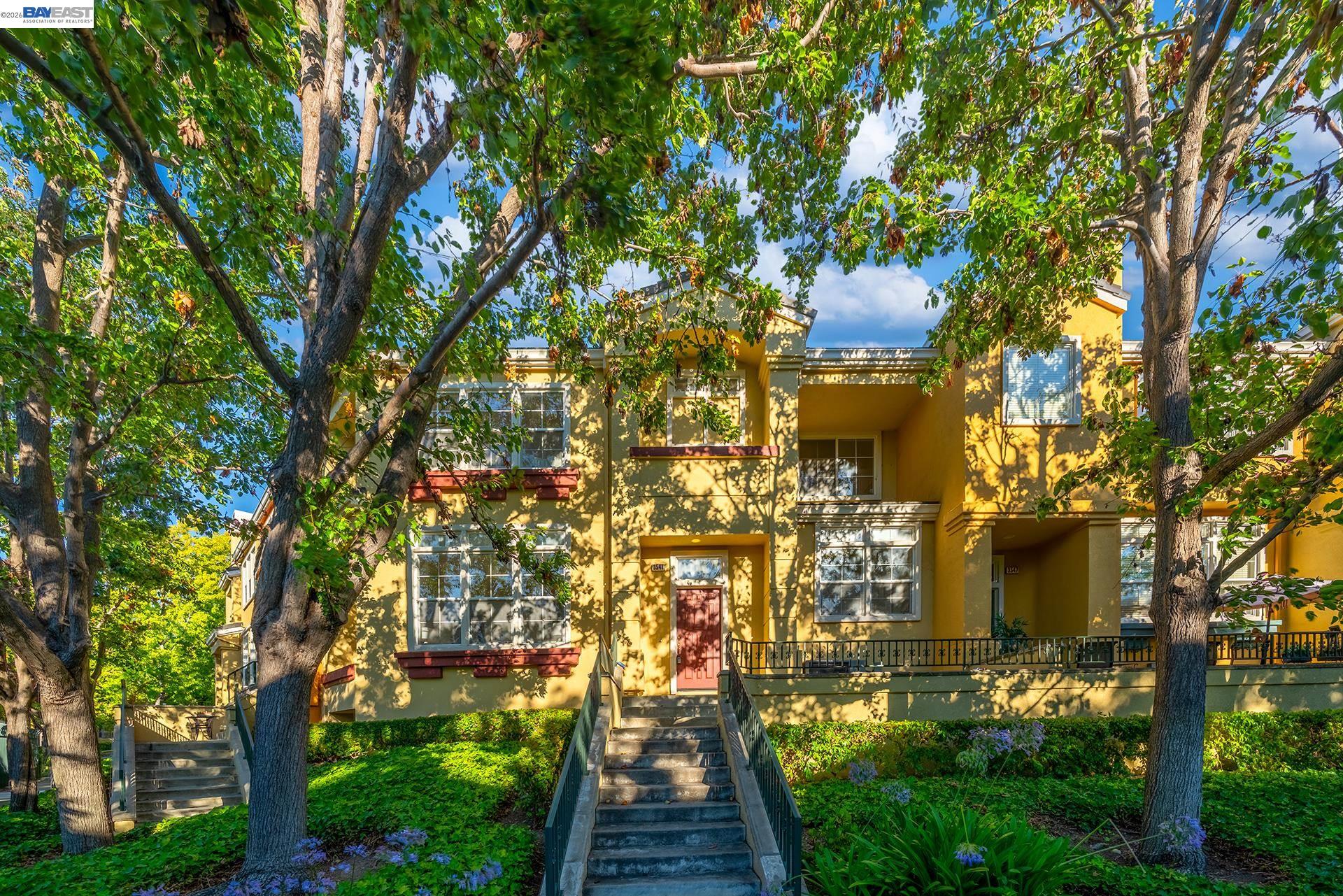 3541 Madison Common