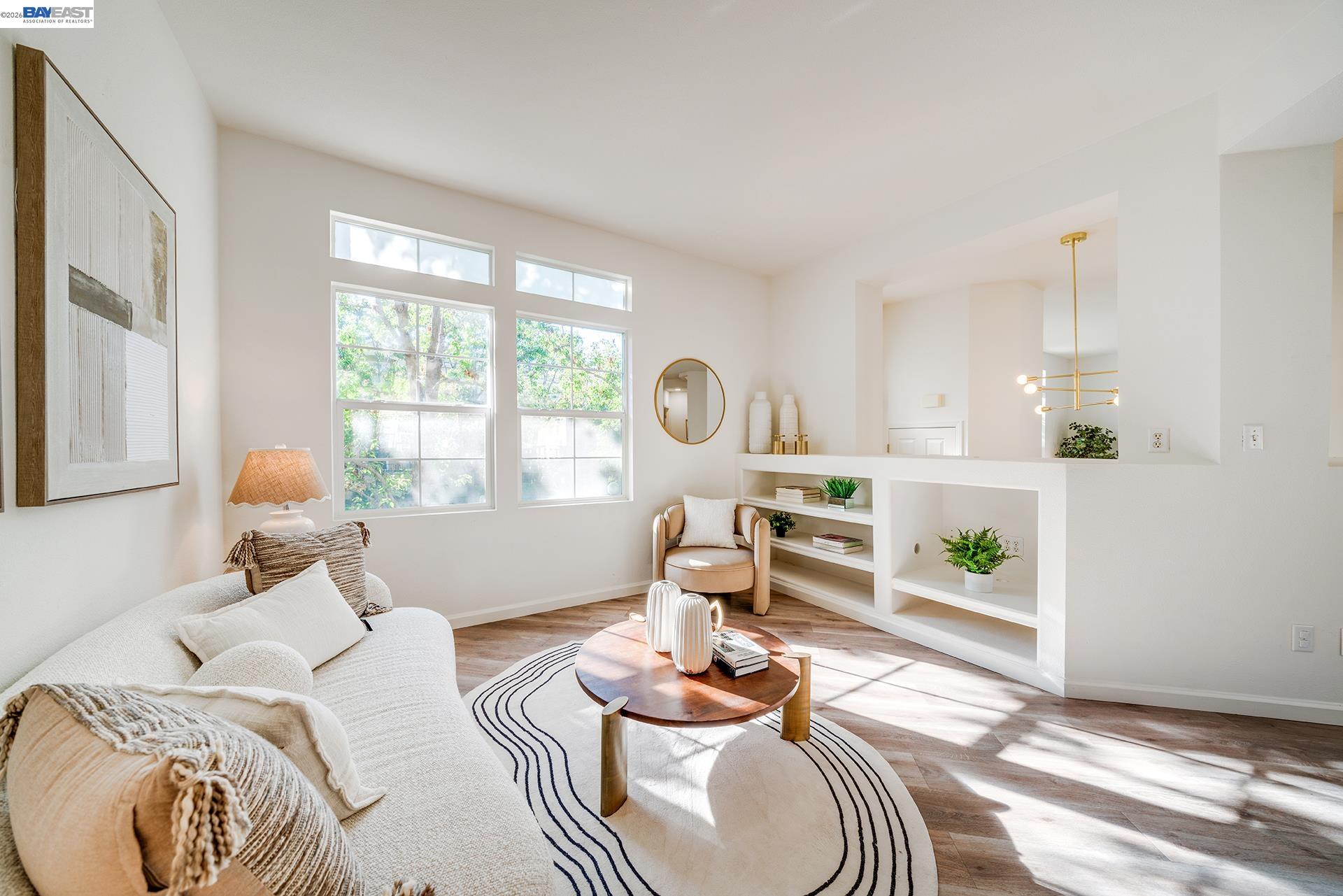 3541 Madison Common
