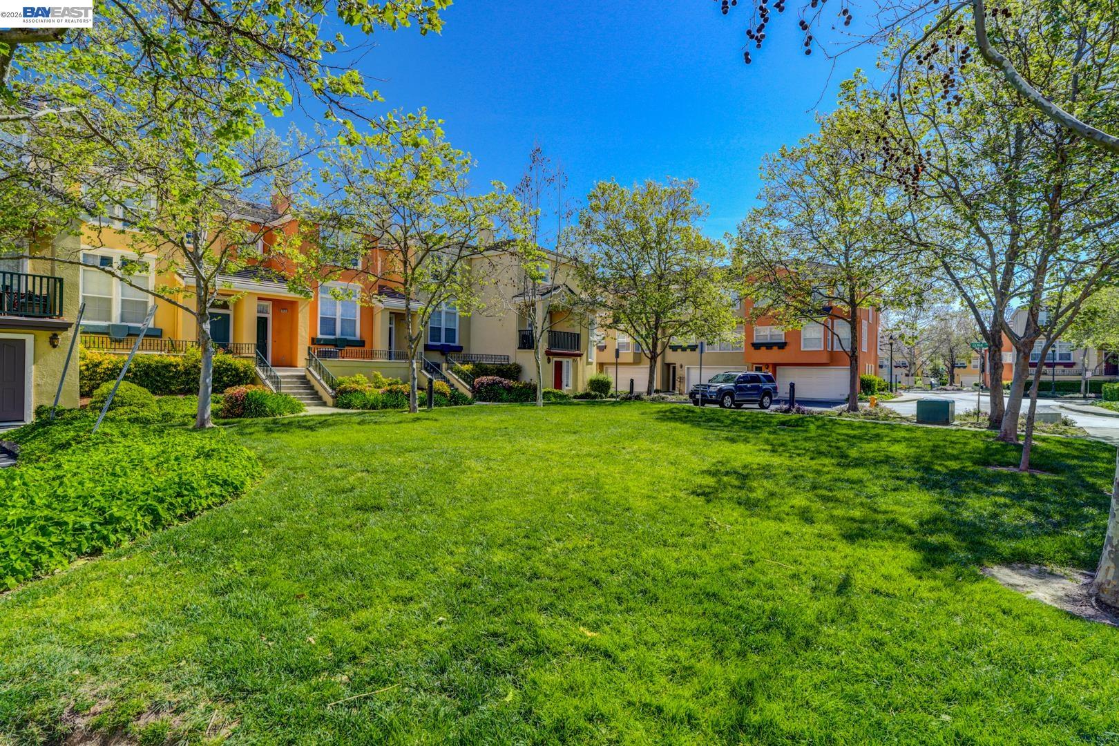 3541 Madison Common
