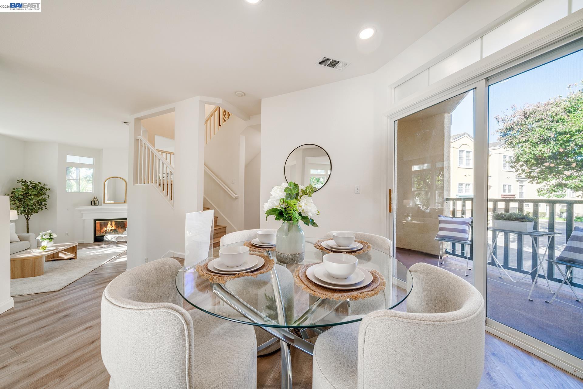 3541 Madison Common