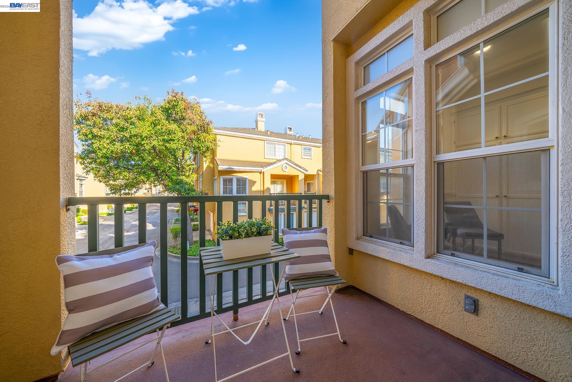 3541 Madison Common