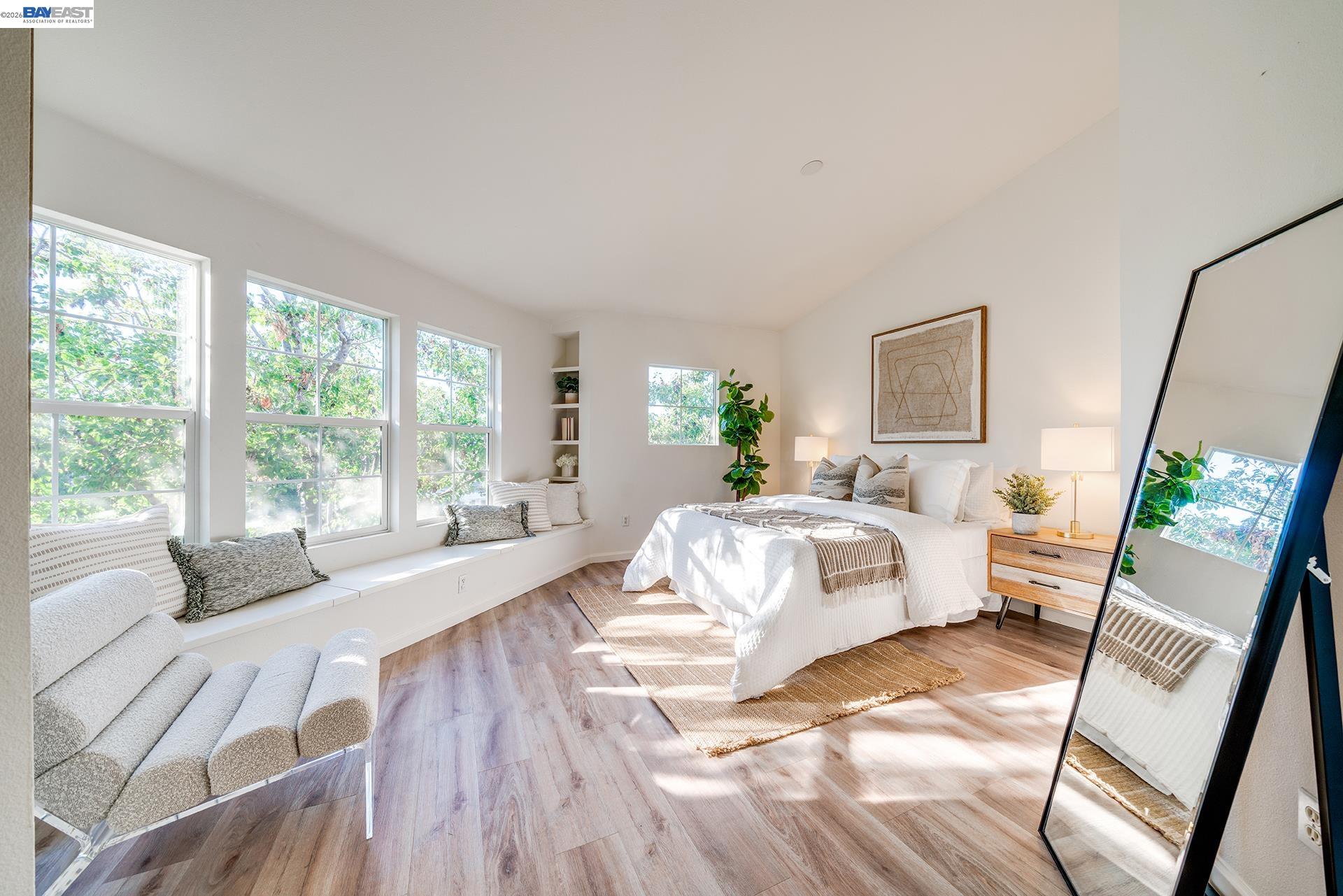 3541 Madison Common
