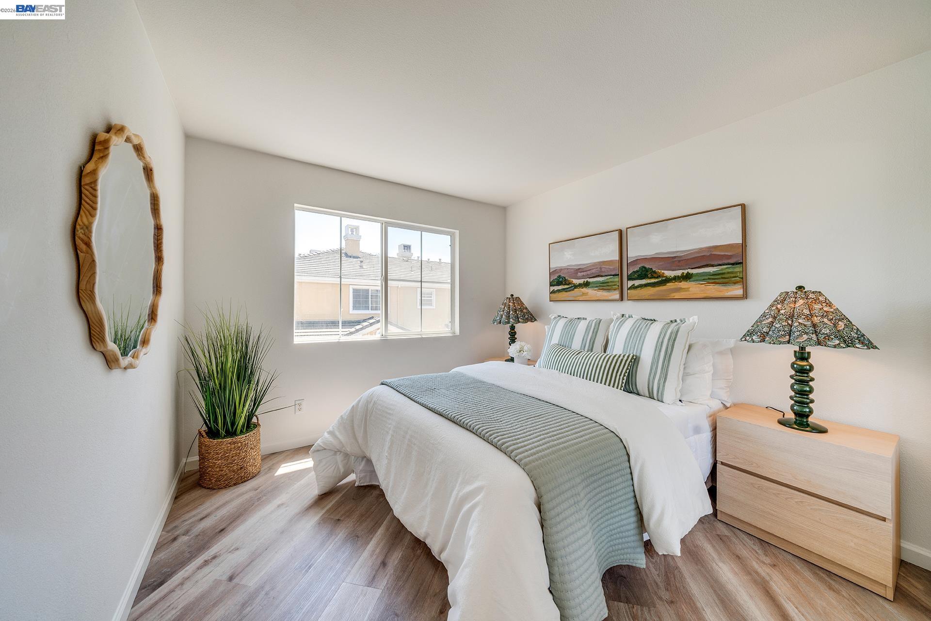 3541 Madison Common