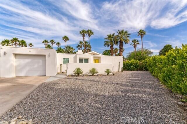 1340 E Gem CIR