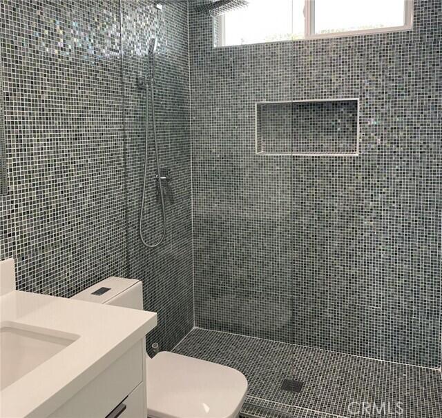 1340 E Gem CIR