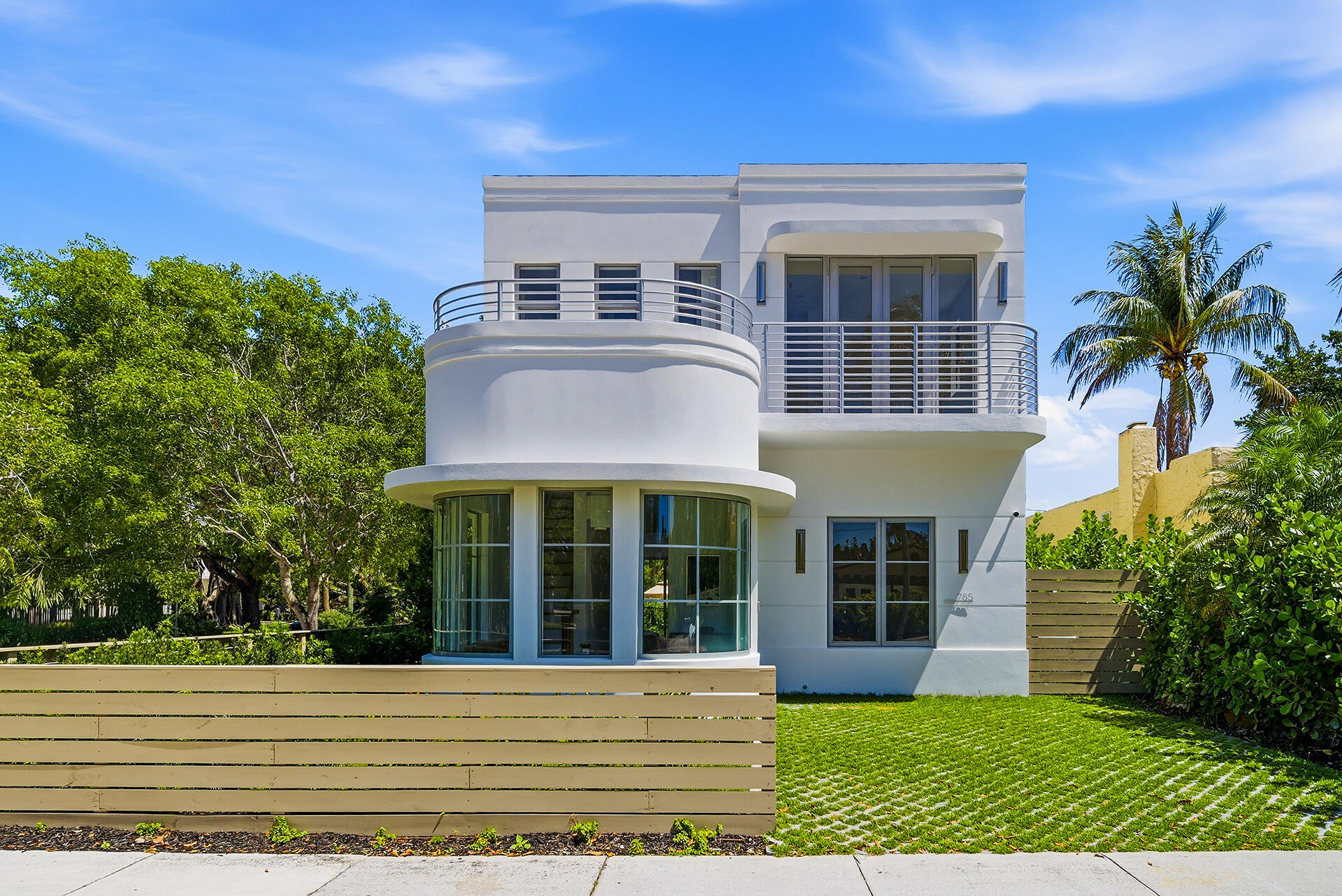 785 Park Place
