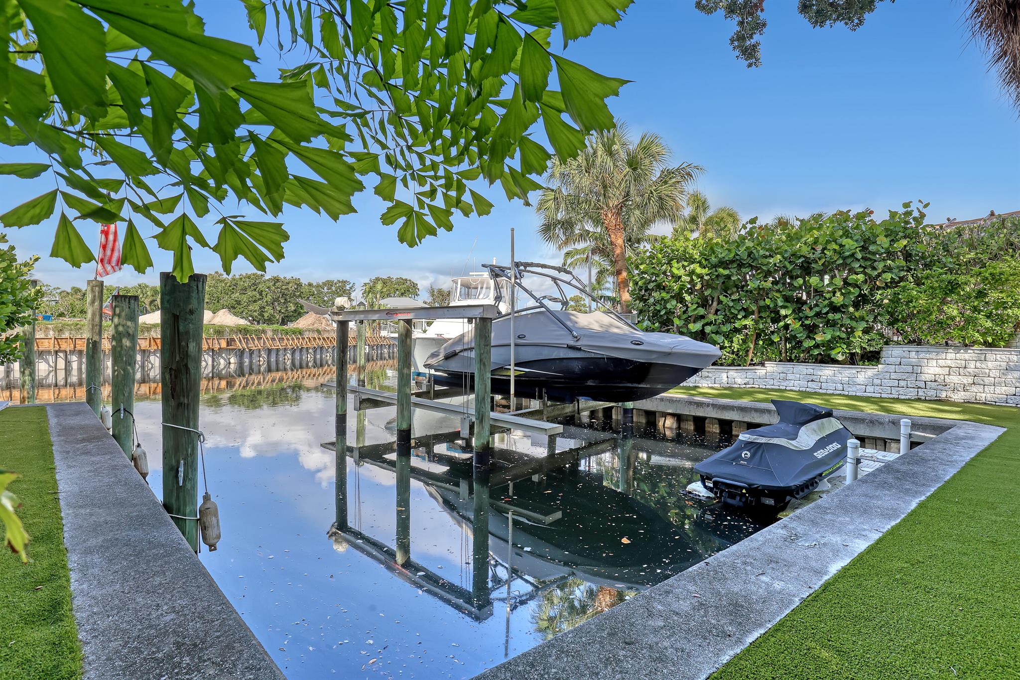2338 Flamingo Road