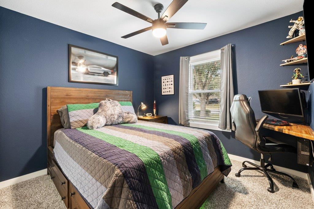 4006 Kings Canyon DR