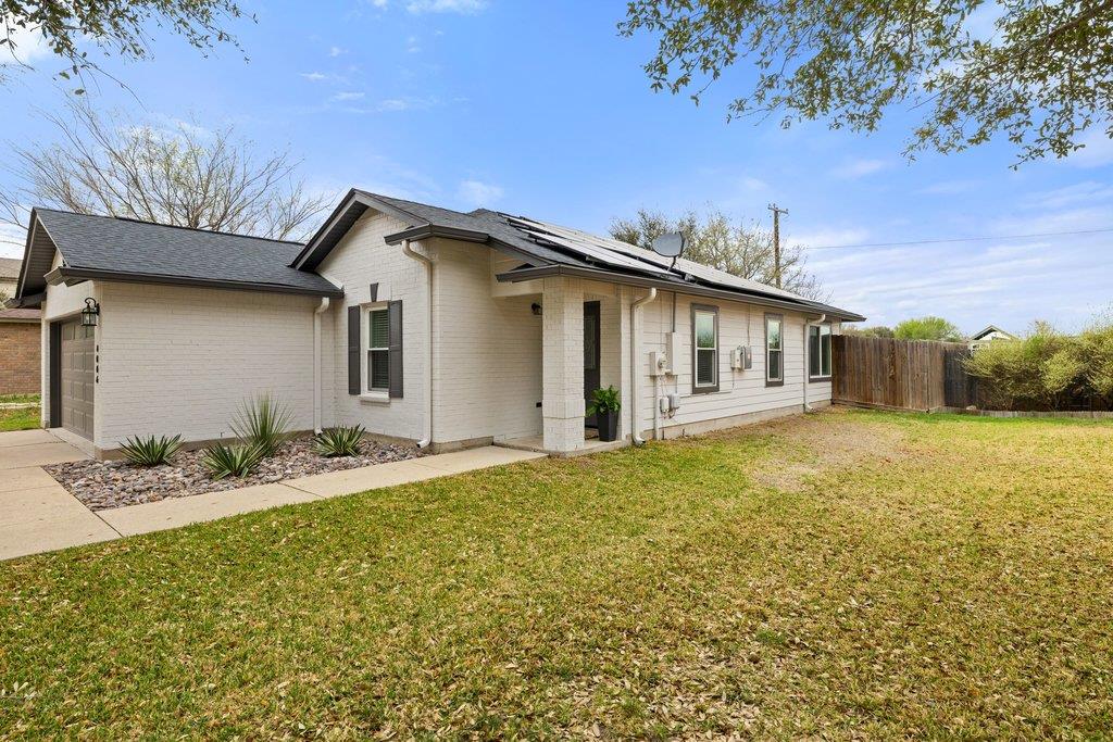 4006 Kings Canyon DR