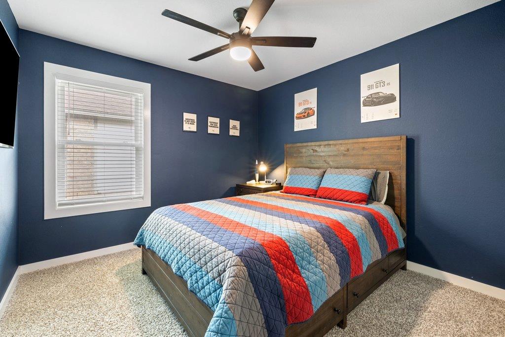 4006 Kings Canyon DR