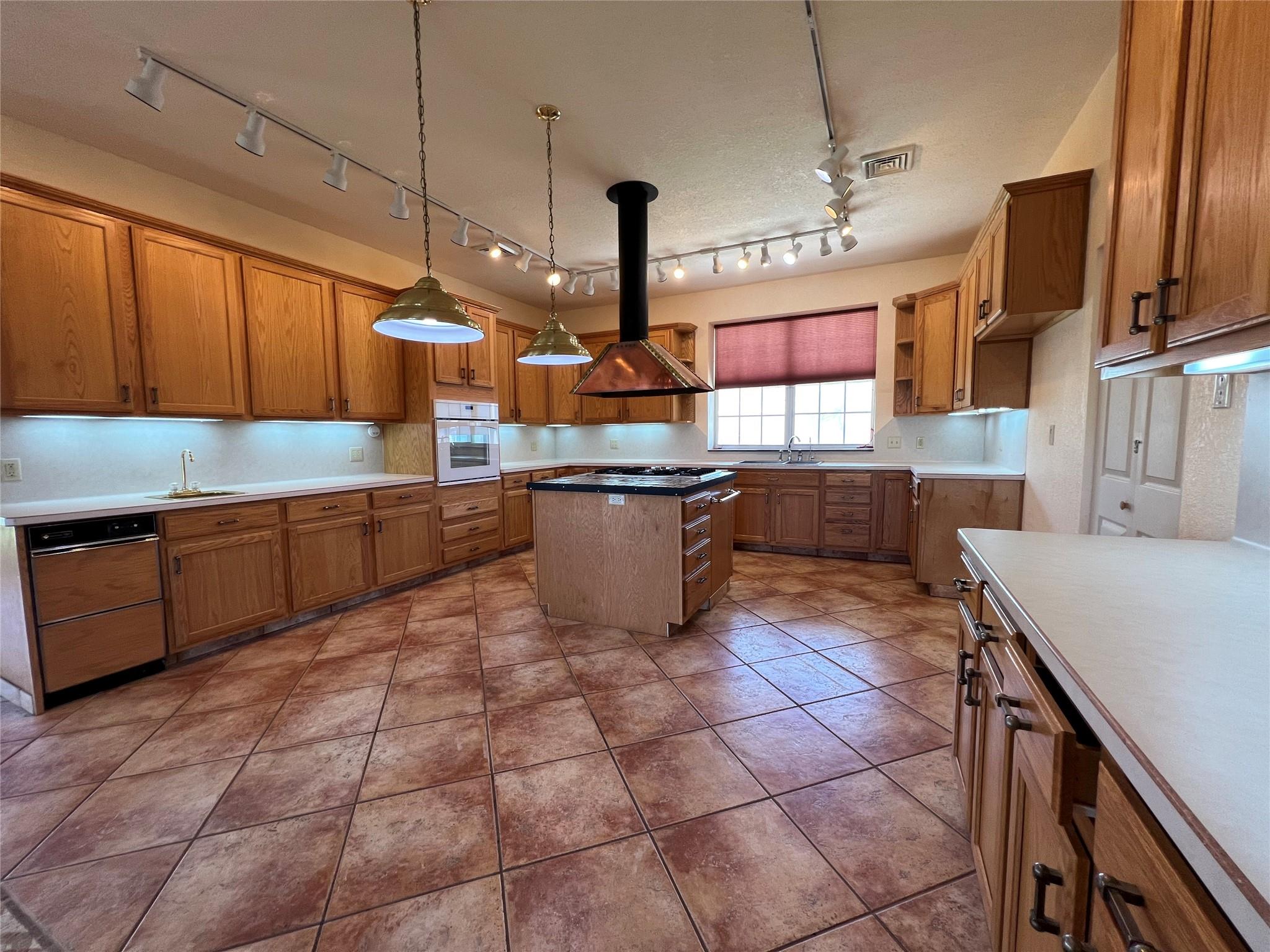 333 County Road 497