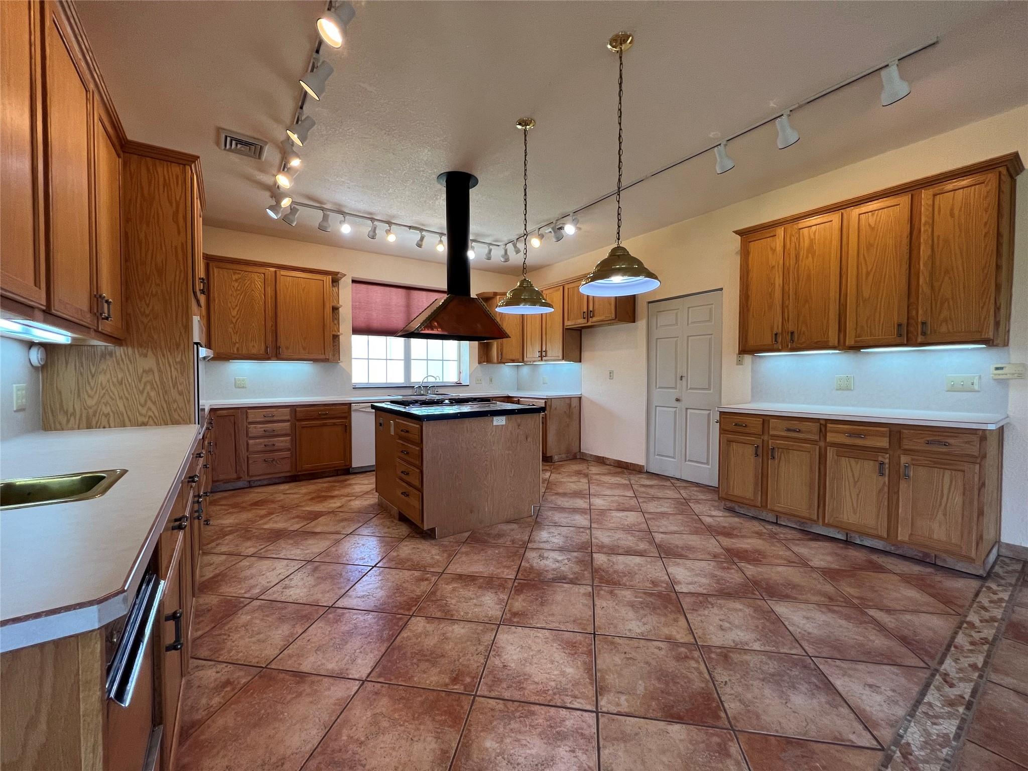 333 County Road 497