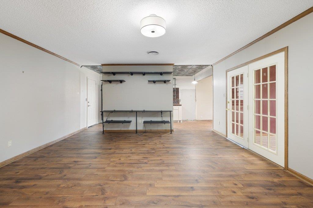 2204 Smith Ave