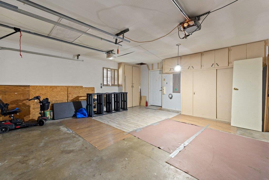 2204 Smith Ave