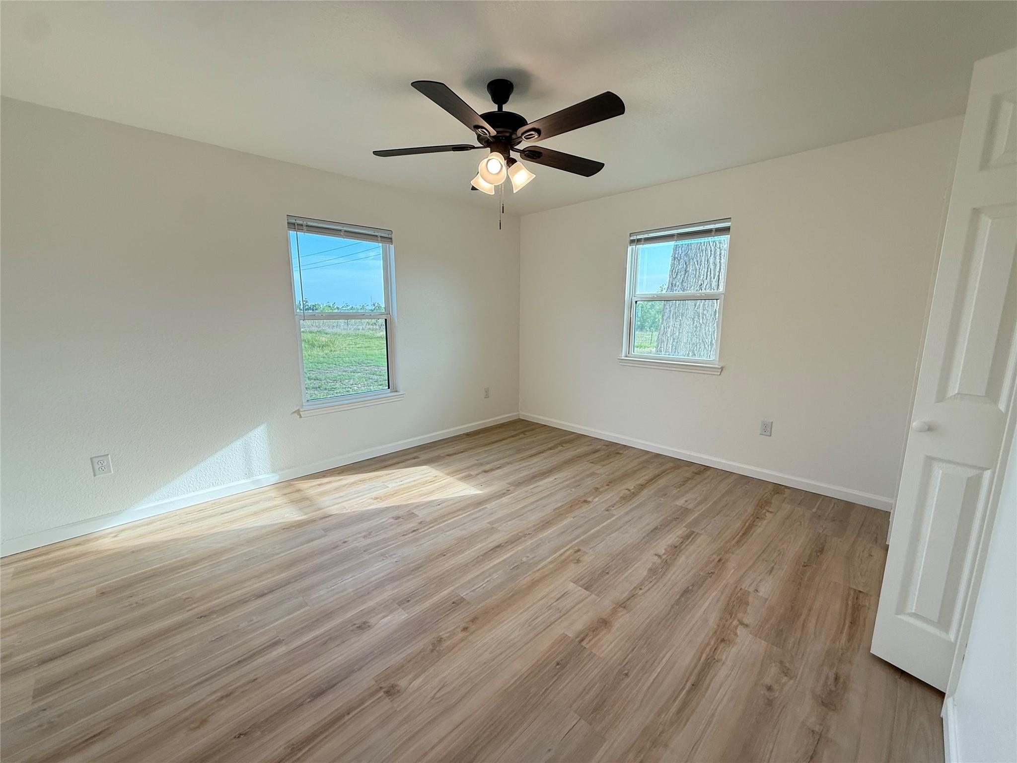 800 OLD THORNDALE RD