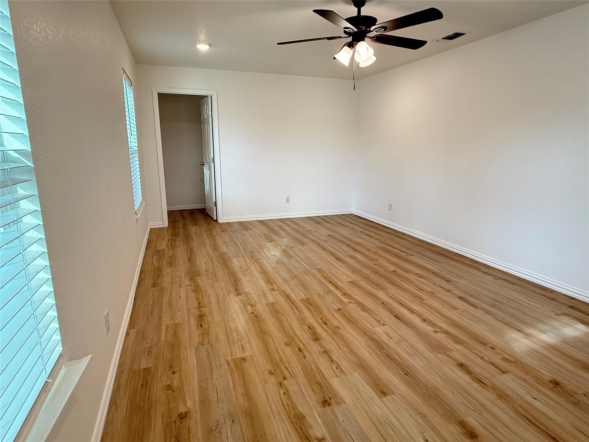800 OLD THORNDALE RD