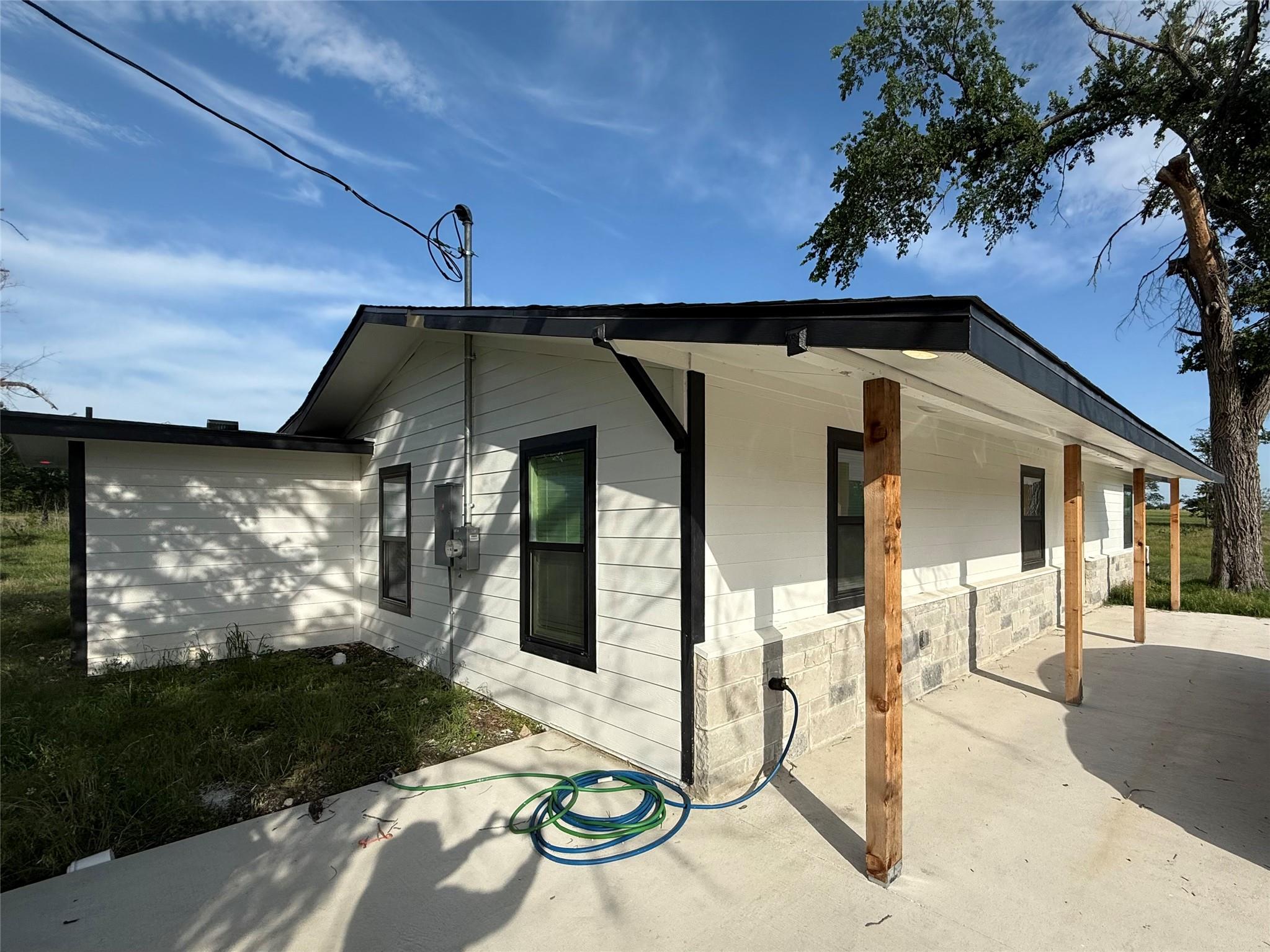800 OLD THORNDALE RD
