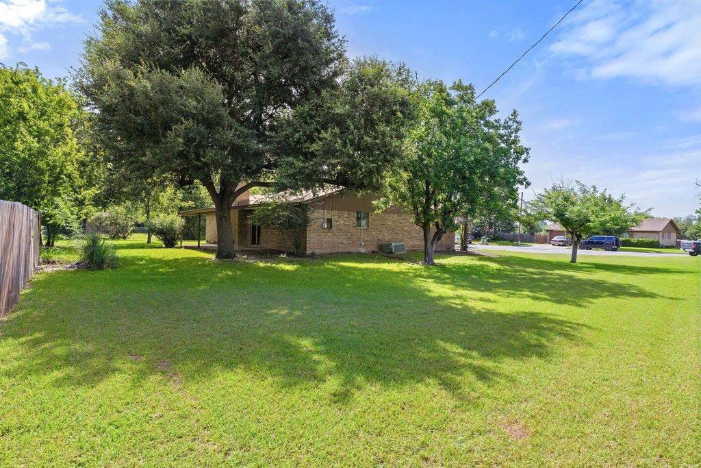 704 Brookwood CIR