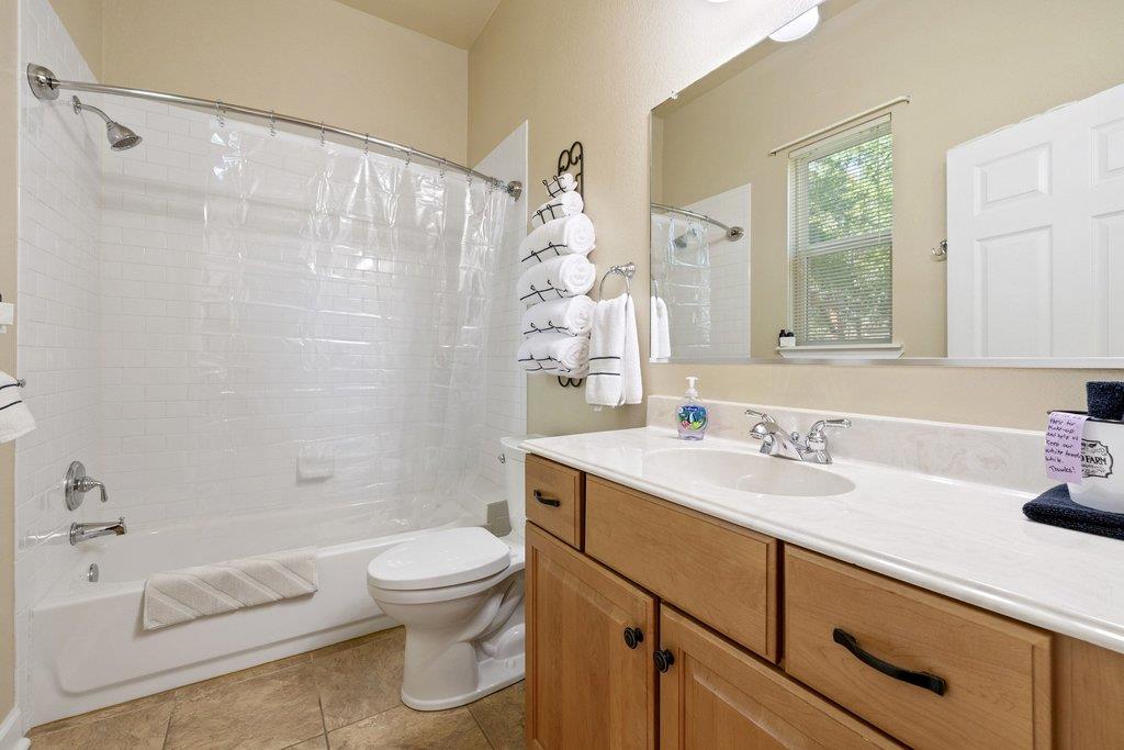 314 and 312 W 3rd ST