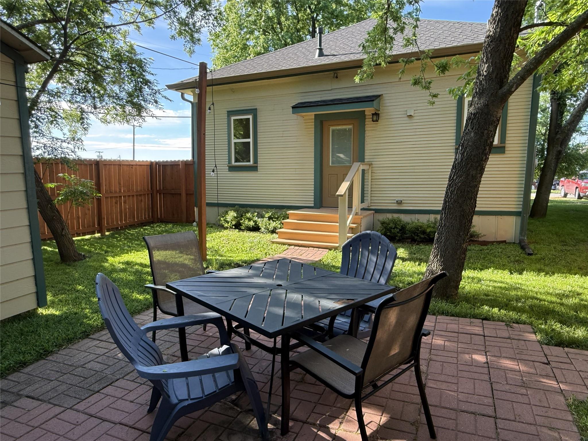 314 and 312 W 3rd ST