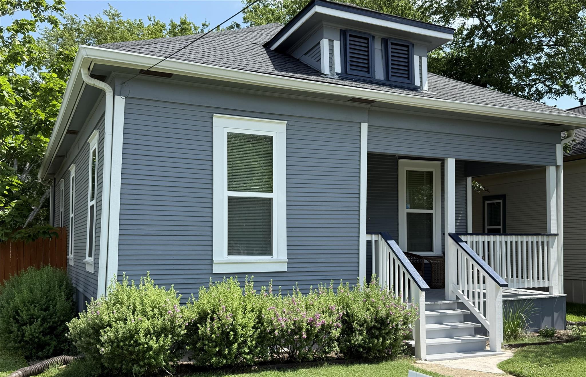 314 W Third ST