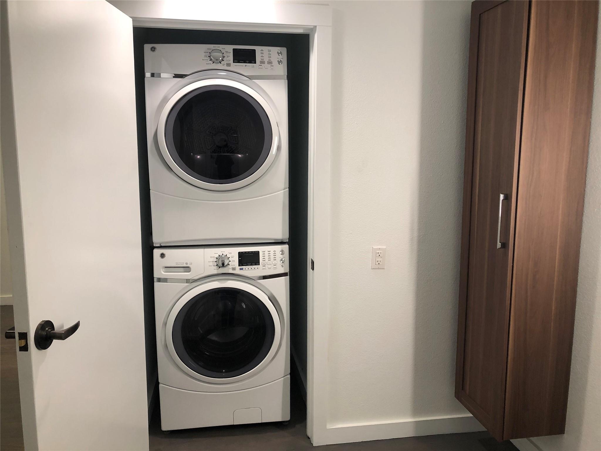 102 E 2nd ST # 203