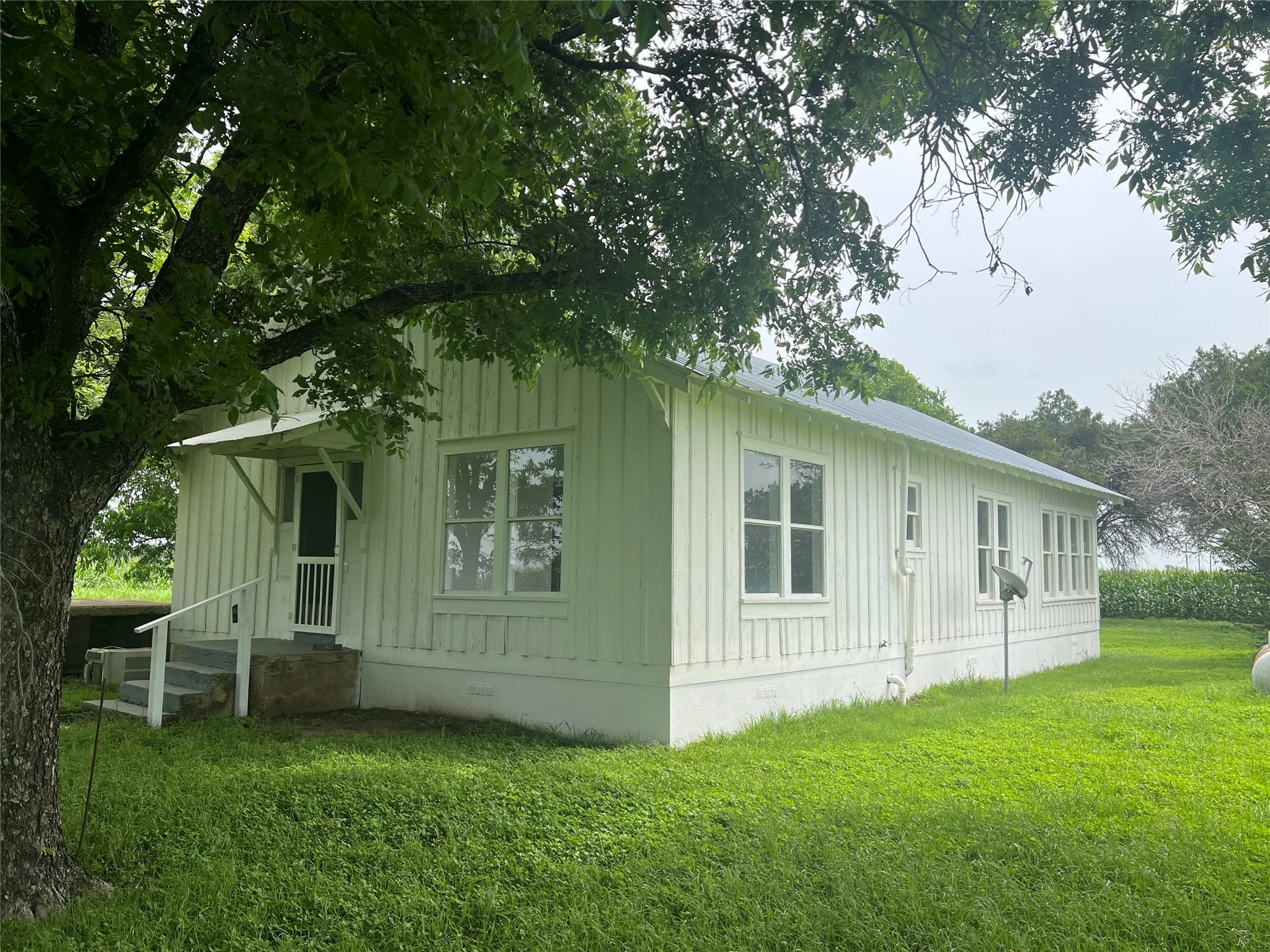 149 Private Road 9400