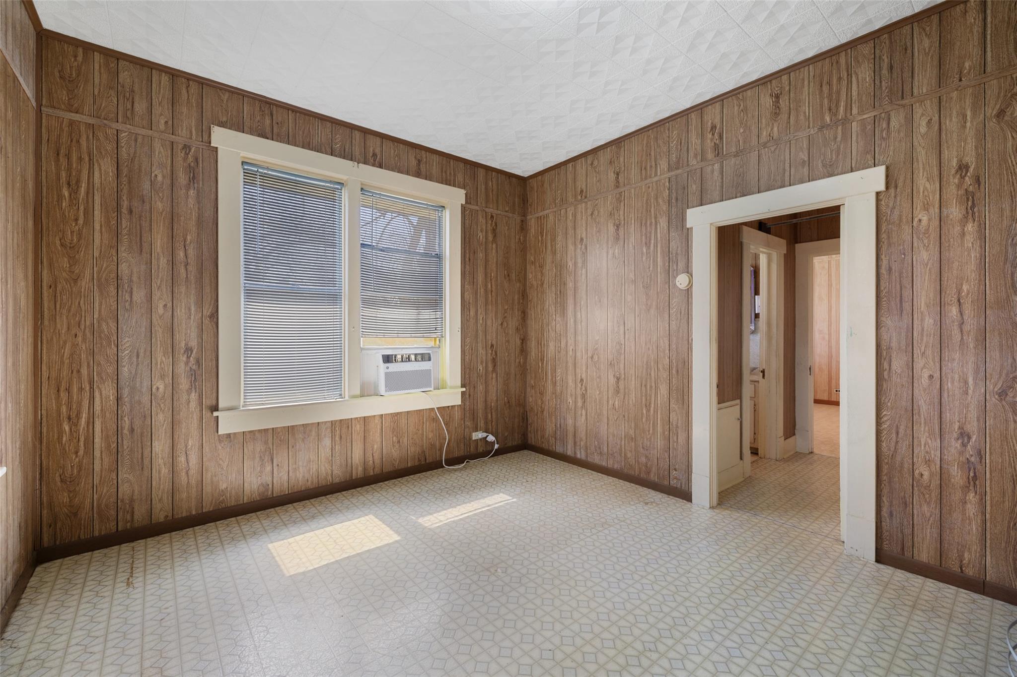 303 Vernon ST