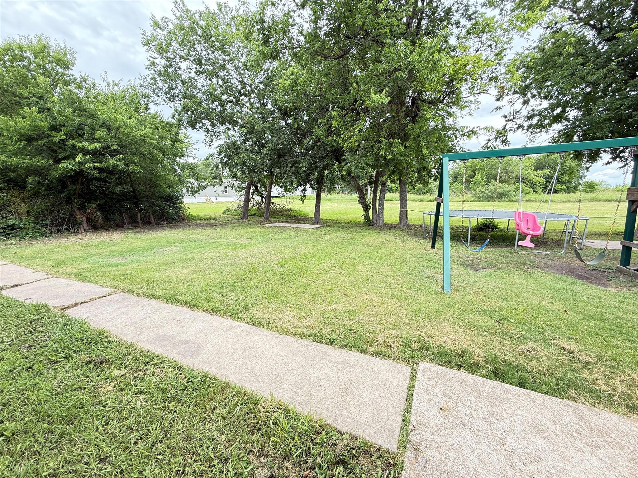 103 E Moerbe ST # B